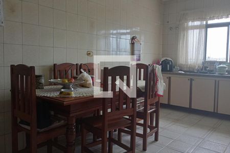 Casa à venda com 515m², 3 quartos e 2 vagasCozinha