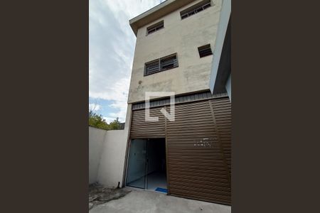 Casa à venda com 515m², 3 quartos e 2 vagasFachada 2