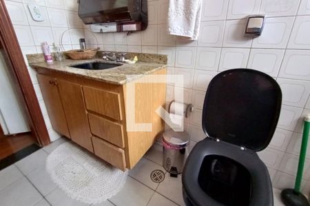 Casa à venda com 515m², 3 quartos e 2 vagasBanheiro 2