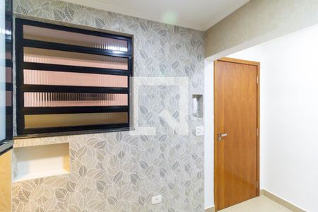 Cozinha e área de serviço de kitnet/studio para alugar com 1 quarto, 30m² em Liberdade, São Paulo