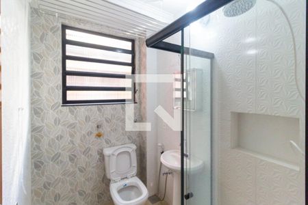 Banheiro de kitnet/studio para alugar com 1 quarto, 30m² em Liberdade, São Paulo