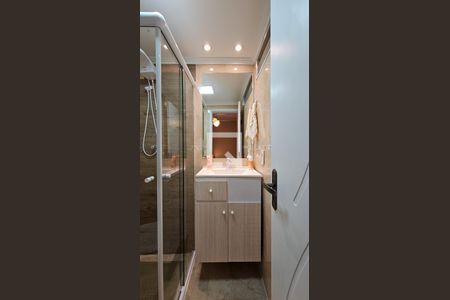 Apartamento à venda com 68m², 3 quartos e 2 vagasBanheiro da Suite