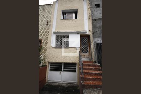 Casa à venda com 120m², 2 quartos e 1 vagaFachada