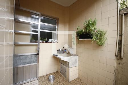 Casa à venda com 120m², 2 quartos e 1 vagaÁrea de Serviço