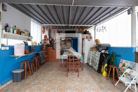 Casa à venda com 102m², 4 quartos e 1 vagaTerraço