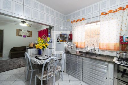 Casa à venda com 102m², 4 quartos e 1 vagaCozinha 1