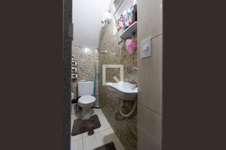 Casa à venda com 102m², 4 quartos e 1 vagaBanheiro Suíte 1