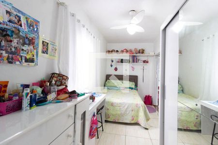 Casa à venda com 102m², 4 quartos e 1 vagaQuarto