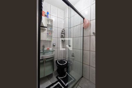 Casa à venda com 102m², 4 quartos e 1 vagaBanheiro Suíte 2