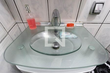 Casa à venda com 102m², 4 quartos e 1 vagaBanheiro Suíte 2