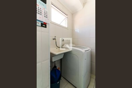 Apartamento à venda com 64m², 2 quartos e 1 vaga Apartamento à venda com 64m², 2 quartos e 1 vagaÁrea de Serviço