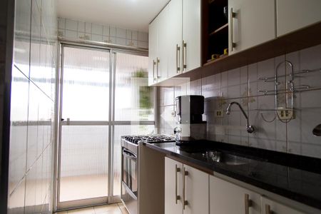 Apartamento à venda com 54m², 2 quartos e 2 vagasCozinha