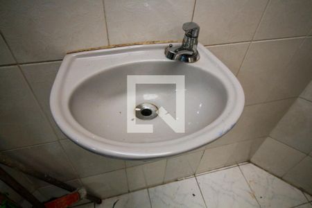 Casa à venda com 110m², 2 quartos e 1 vaga Casa à venda com 110m², 2 quartos e 1 vagaBanheiro de Serviço