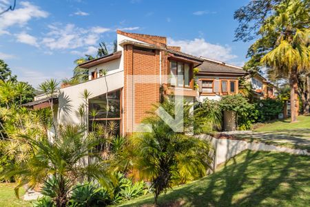 Casa de condomínio à venda com 500m², 4 quartos e 3 vagasFachada