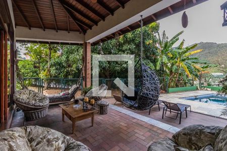 Casa de condomínio à venda com 500m², 4 quartos e 3 vagasVaranda da Sala