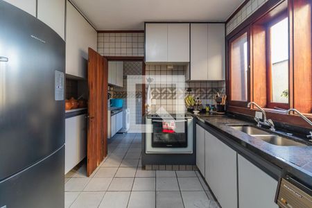 Casa de condomínio à venda com 500m², 4 quartos e 3 vagasCozinha