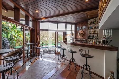 Sala de casa de condomínio à venda com 4 quartos, 500m² em Alphaville, Santana de Parnaíba