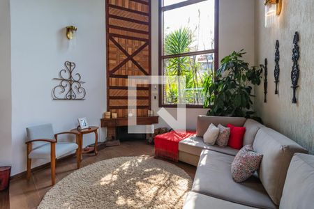 Sala de casa de condomínio à venda com 4 quartos, 500m² em Alphaville, Santana de Parnaíba