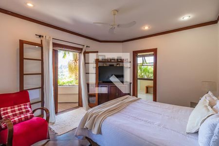 Casa de condomínio à venda com 500m², 4 quartos e 3 vagasSuíte 3