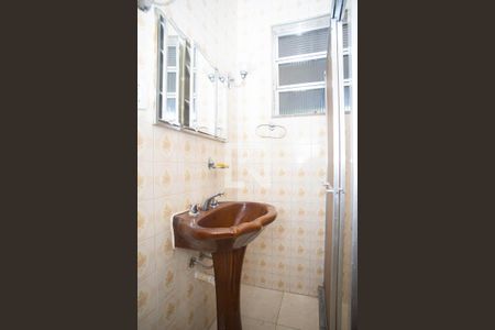 Banheiro de apartamento para alugar com 1 quarto, 90m² em Centro, Duque de Caxias