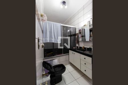 Casa à venda com 300m², 4 quartos e 3 vagas Casa à venda com 300m², 4 quartos e 3 vagasBanheiro Suíte 1