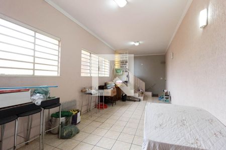 Casa à venda com 300m², 4 quartos e 3 vagas Casa à venda com 300m², 4 quartos e 3 vagasSalão