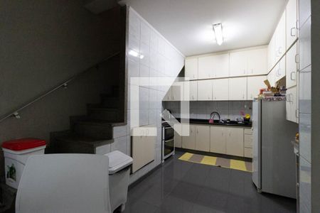 Casa à venda com 300m², 4 quartos e 3 vagas Casa à venda com 300m², 4 quartos e 3 vagasCozinha