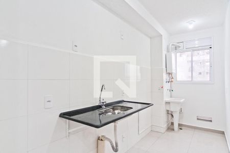 Cozinha de apartamento para alugar com 2 quartos, 44m² em Loteamento City Jaragua, São Paulo