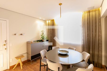 Sala de apartamento para alugar com 3 quartos, 90m² em Santa Lúcia, Belo Horizonte