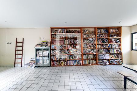 Área Comum - Biblioteca de apartamento para alugar com 2 quartos, 57m² em Parque Taboão, Taboão da Serra