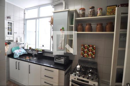 Apartamento à venda com 160m², 2 quartos e 1 vagaCozinha - Armários