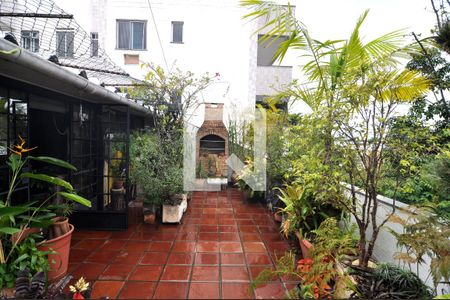 Apartamento à venda com 160m², 2 quartos e 1 vagaChurrasqueira