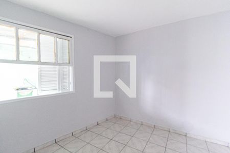 Quarto de casa para alugar com 1 quarto, 20m² em Ayrosa, Osasco