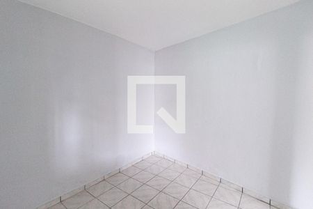 Quarto de casa para alugar com 1 quarto, 20m² em Ayrosa, Osasco