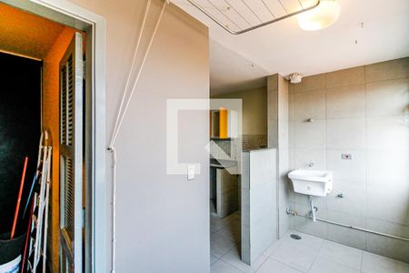 Apartamento à venda com 120m², 2 quartos e 1 vagaÁrea de Serviço