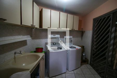 Lavanderia de casa à venda com 3 quartos, 630m² em Vila Carrao, São Paulo