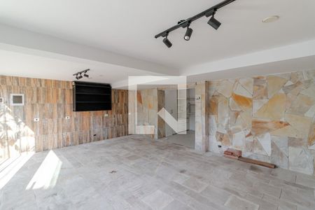 Casa à venda com 437m², 3 quartos e 3 vagas Casa à venda com 437m², 3 quartos e 3 vagasSalão