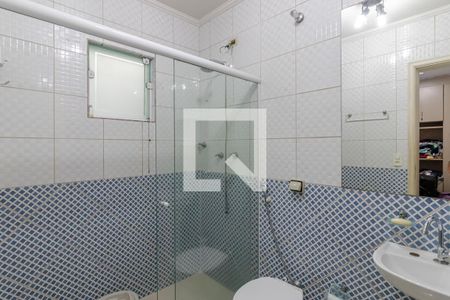 Casa à venda com 437m², 3 quartos e 3 vagas Casa à venda com 437m², 3 quartos e 3 vagasBanheiro da Suíte 1