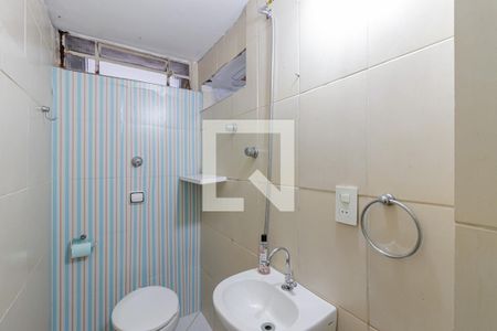 Casa à venda com 437m², 3 quartos e 3 vagas Casa à venda com 437m², 3 quartos e 3 vagasBanheiro de Serviço