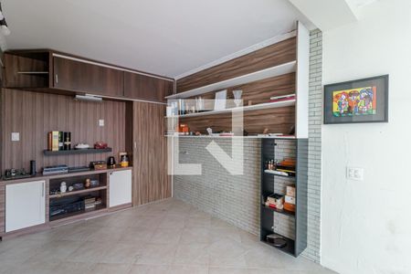 Casa à venda com 437m², 3 quartos e 3 vagas Casa à venda com 437m², 3 quartos e 3 vagasVaranda