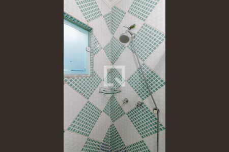 Casa à venda com 437m², 3 quartos e 3 vagas Casa à venda com 437m², 3 quartos e 3 vagasBanheiro da Suíte 2