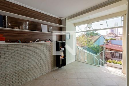 Casa à venda com 437m², 3 quartos e 3 vagas Casa à venda com 437m², 3 quartos e 3 vagasVaranda