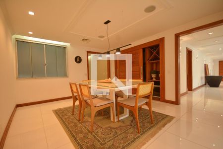 Apartamento à venda com 640m², 7 quartos e 2 vagasSala de Jantar