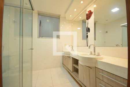 Apartamento à venda com 640m², 7 quartos e 2 vagasBanheiro da suíte