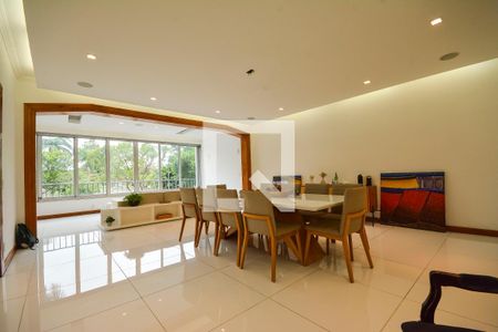 Apartamento à venda com 640m², 7 quartos e 2 vagasSala de almoço