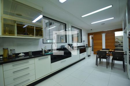 Apartamento à venda com 640m², 7 quartos e 2 vagasCozinha