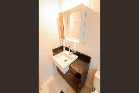 Apartamento para alugar com 55m², 2 quartos e 1 vaga Apartamento para alugar com 55m², 2 quartos e 1 vagaBanheiro