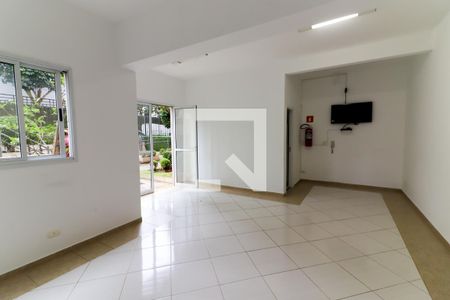 Apartamento para alugar com 55m², 2 quartos e 1 vaga Apartamento para alugar com 55m², 2 quartos e 1 vagaÁrea comum - Salão de festas