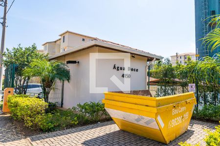 Apartamento para alugar com 59m², 3 quartos e 1 vagaFachada