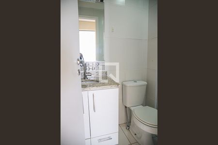 Apartamento para alugar com 69m², 2 quartos e 1 vaga Apartamento para alugar com 69m², 2 quartos e 1 vagaBanheiro Corredor